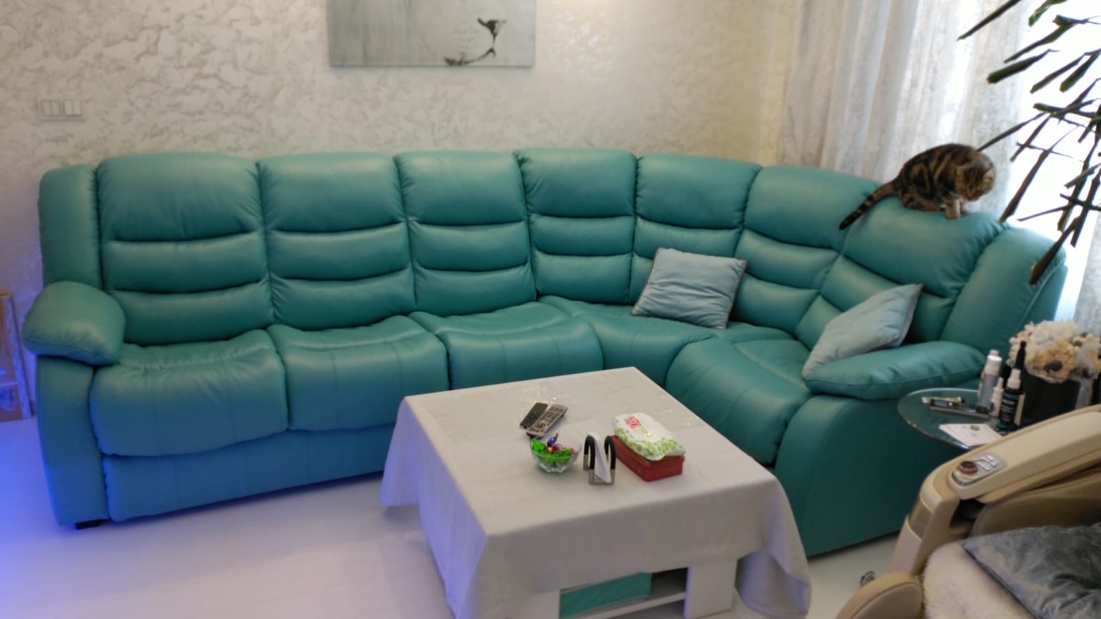 Перетяжка дивана на дому. Харовск